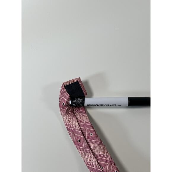 Valentino Italy Men’s Silk Tie Pink Geometric Pattern – Classic Vintage Style - Picture 6 of 6